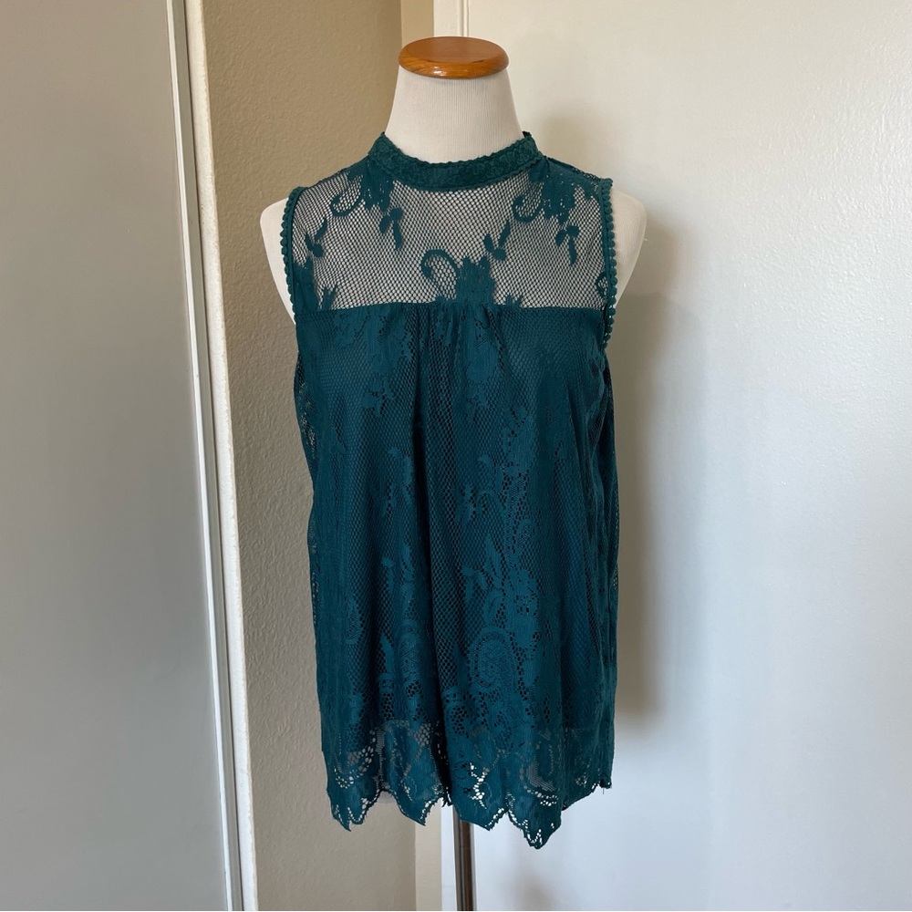5 FOR $25 SALE 💗 Elegant Teal Lace Sleeveless Top